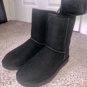 Classic Short II Boot in Black